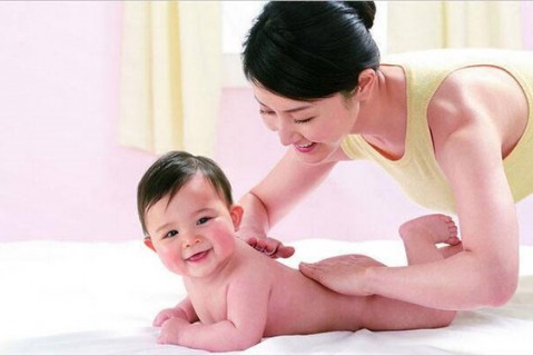 佛山代生宝宝长牙了就断奶了吗 喂奶的六大误区妈妈千万要避开